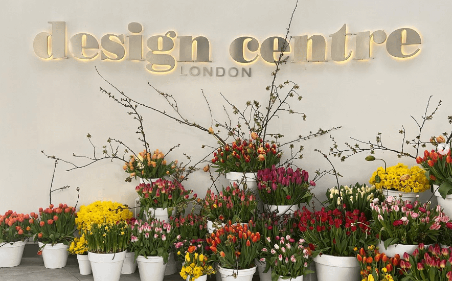 A beautiful spray of floral spring flowers welcomed in visitors to the Design centre, Chelsea Harbour